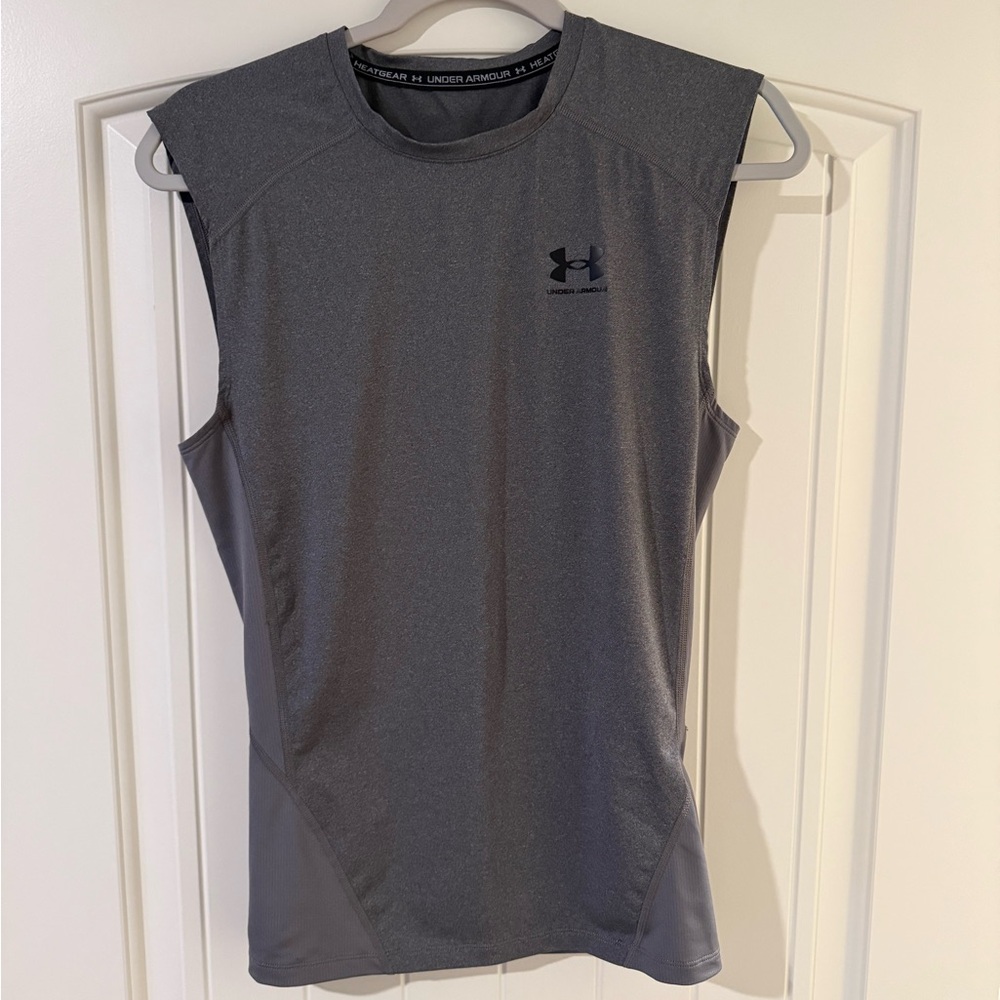 Under Armour Gray Sleeveless Top Large